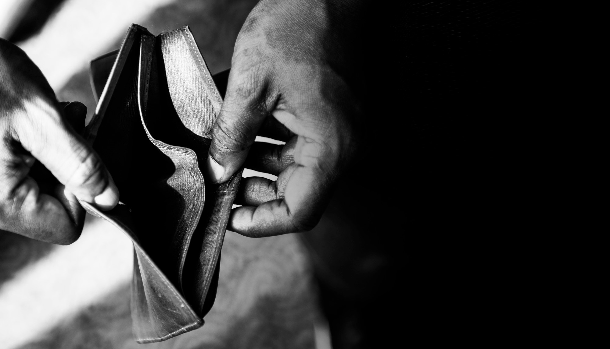 Brasil rico, povo pobre: a sangria da dívida pública leva 43% do orçamento