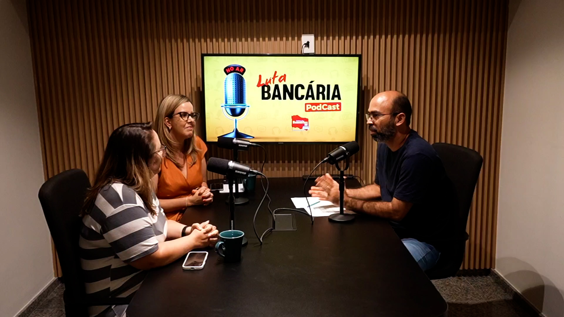 PodCast Luta Bancária debate assédio moral e adoecimento no trabalho