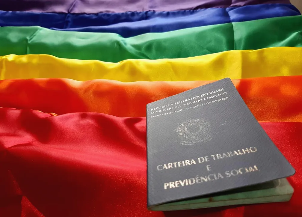 LGBTfobia custa R$ 94,4 bilhões ao Brasil e expõe desigualdades no mercado de trabalho